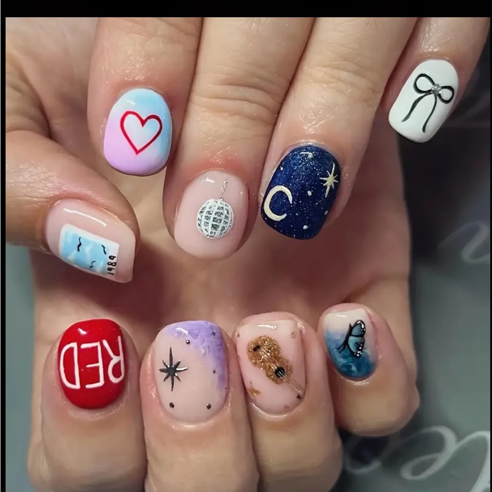 Taylor Swift Inspired Press on Nails. New.